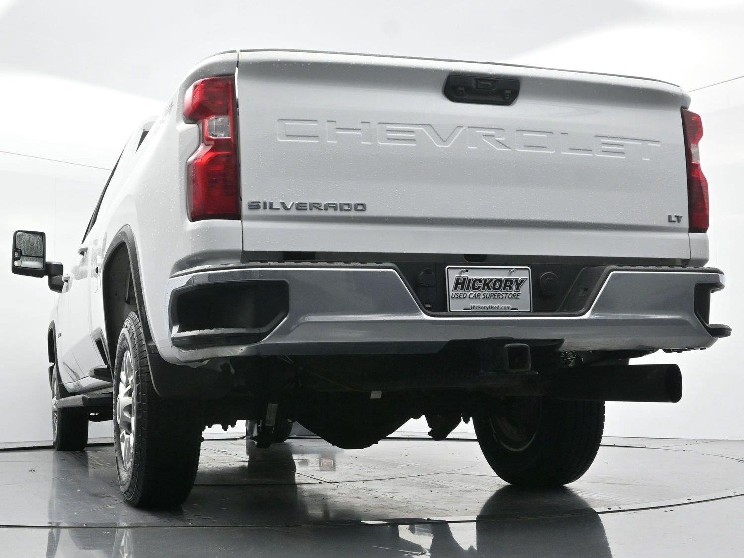Used 2022 Summit White Chevrolet LT image 47