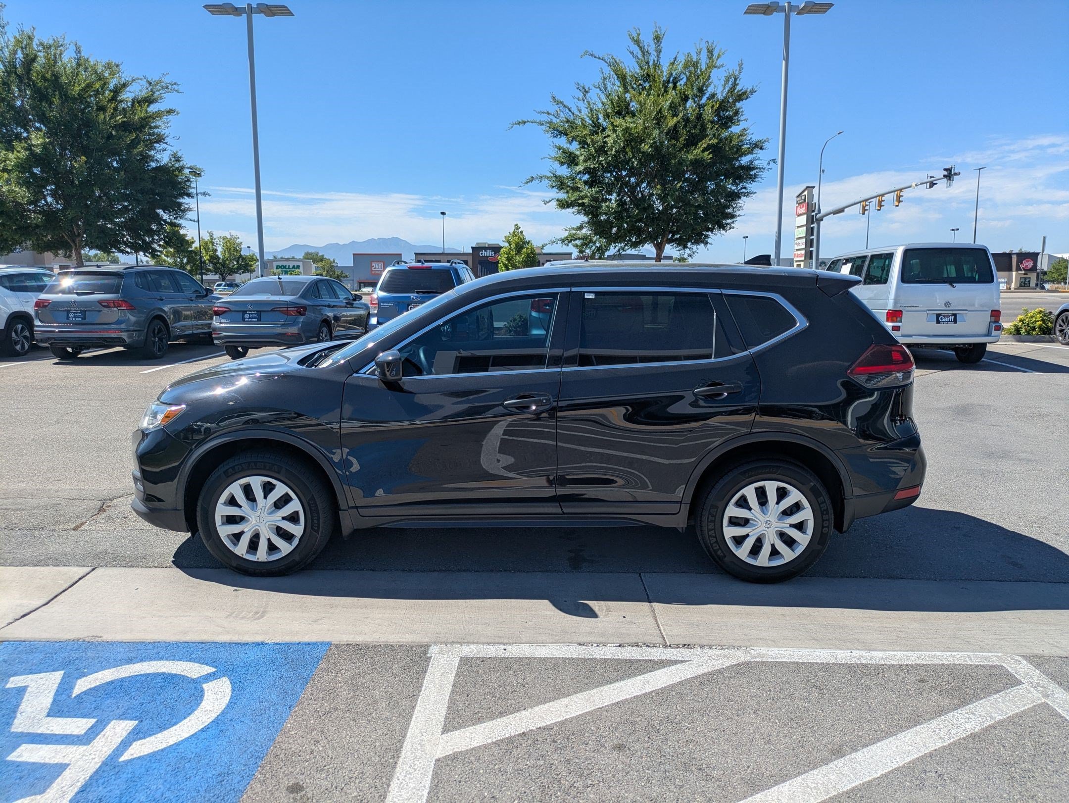 Used 2020 Magnetic Black Pearl Nissan S image 6
