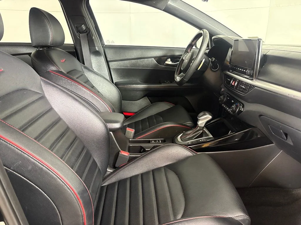 Used 2023 Black Kia GT image 14