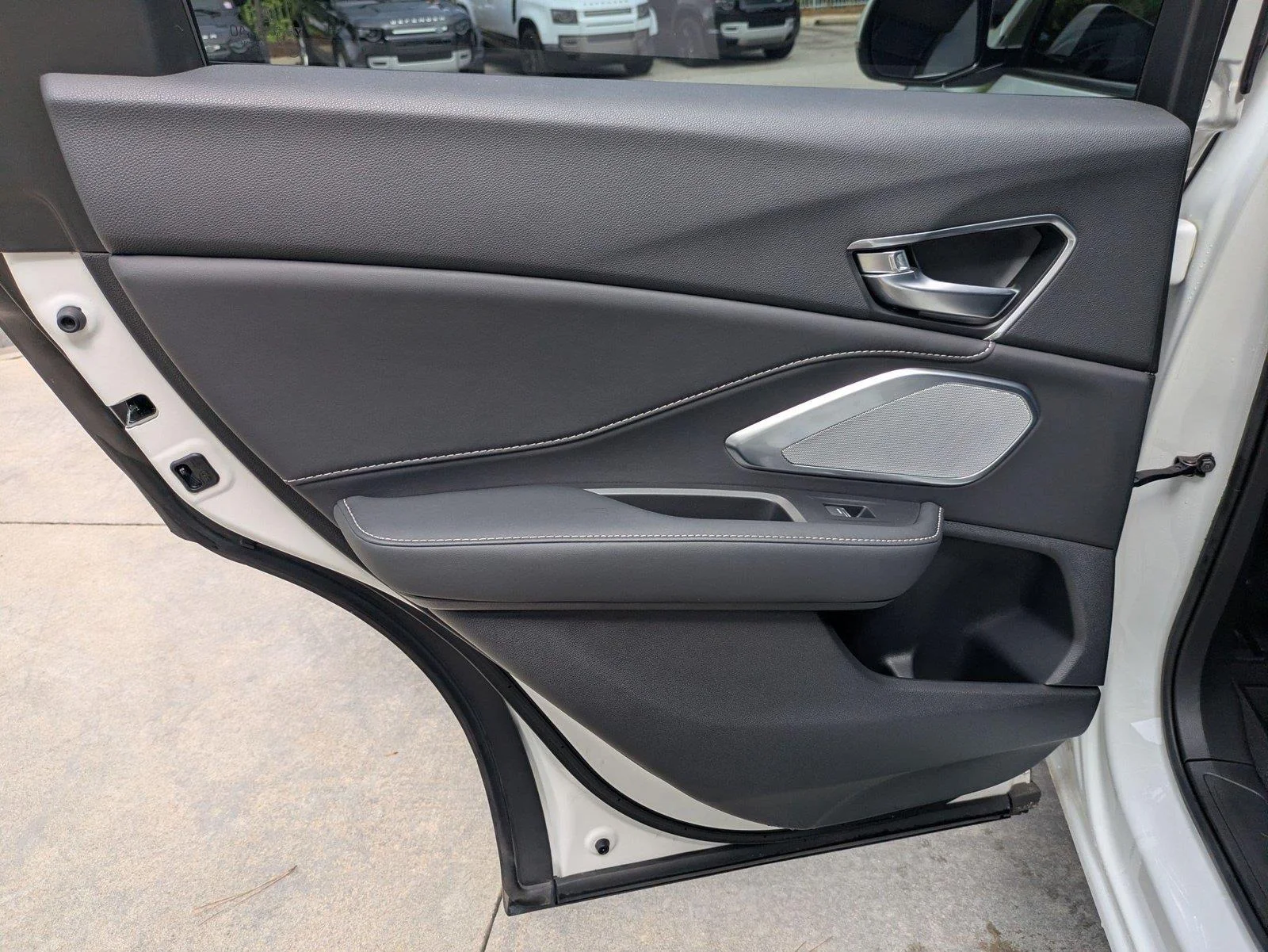 Used 2023 Platinum White Pearl Acura w/Technology Package image 21