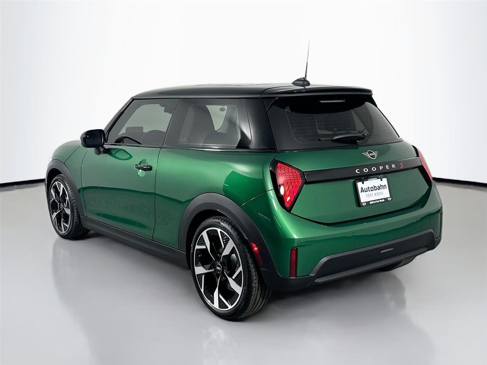 2025 MINI Hardtop 2 Door S - Photo 6