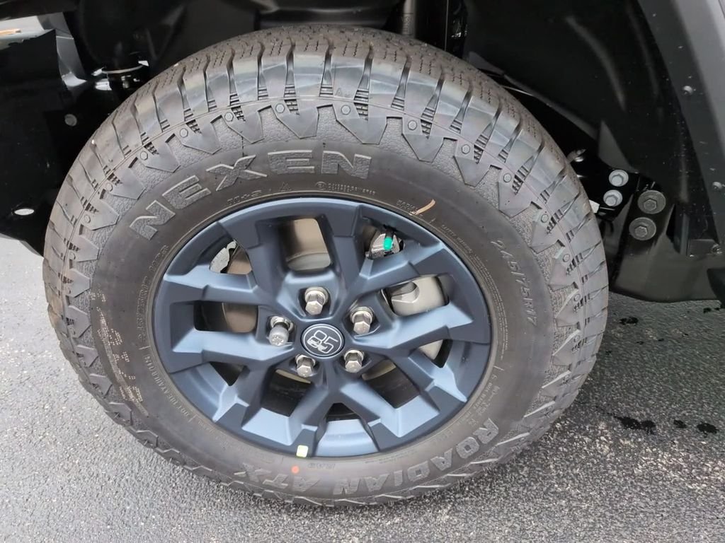 New 2026 Granite Crystal Metallic Clear-Coat Exterior Paint Jeep 85th Anniversary Edition image 12