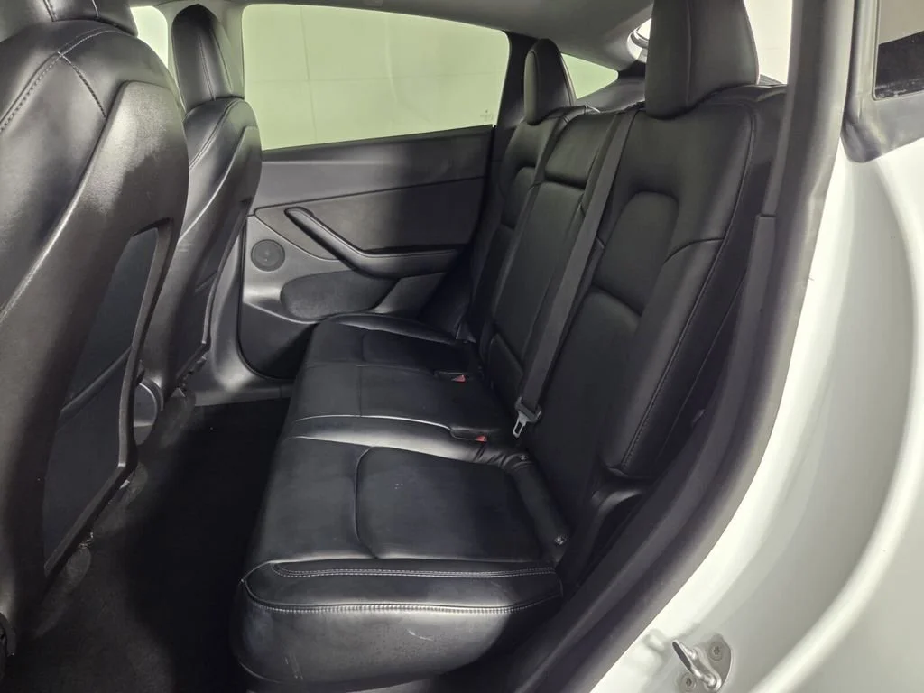 Used 2020 White Tesla Long Range image 24