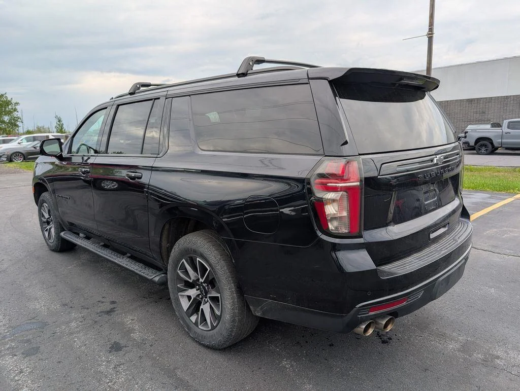 Used 2024 Midnight Blue Metallic Chevrolet Z71 image 7