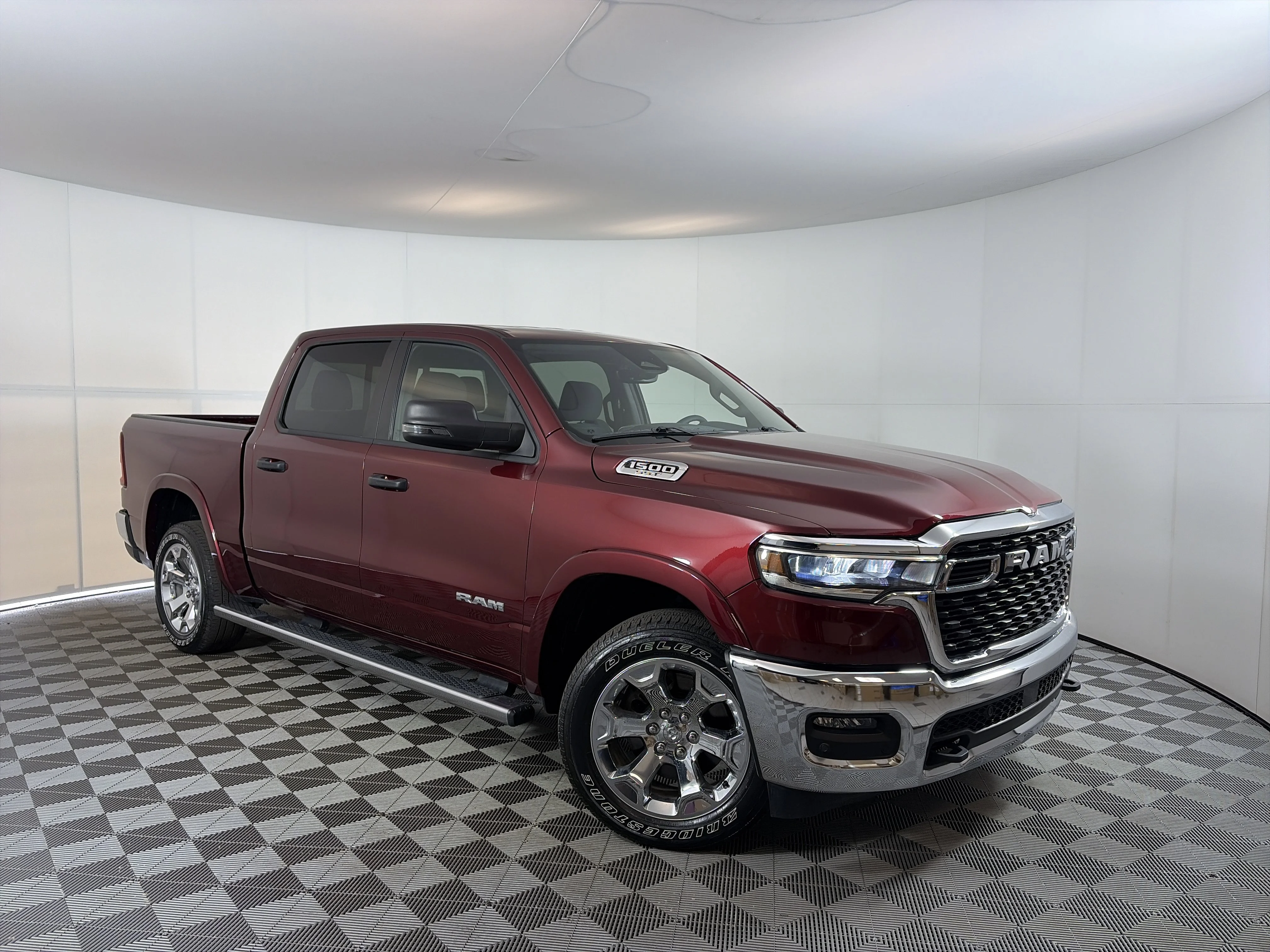 2025 RAM 1500 Big Horn/Lone Star 4x4 Crew Cab 5'7's photo