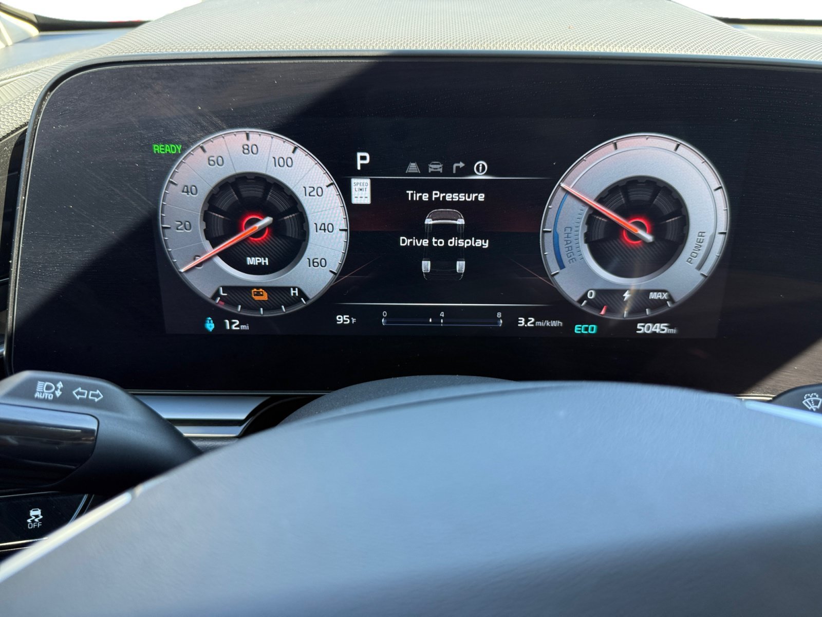Used 2024 Green Kia Wind image 11