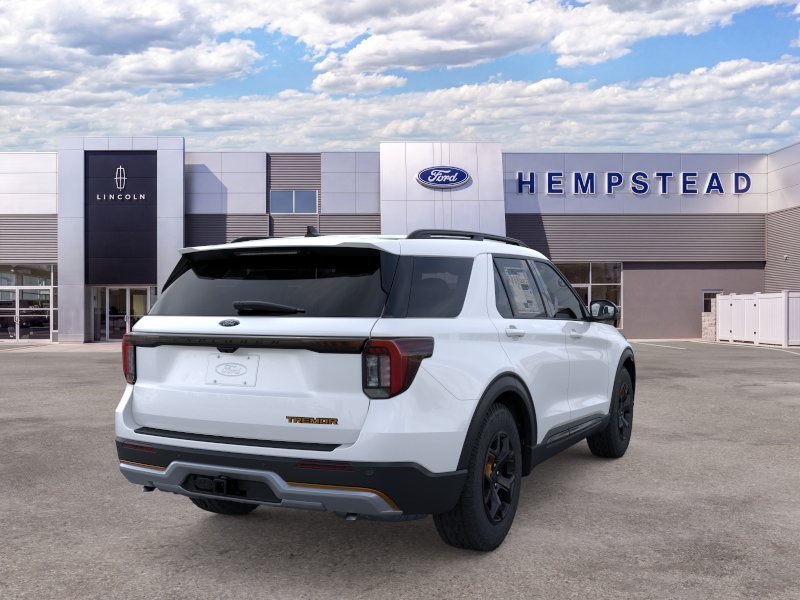New 2026 Star White Metallic Tri-Coat Ford Tremor® image 8