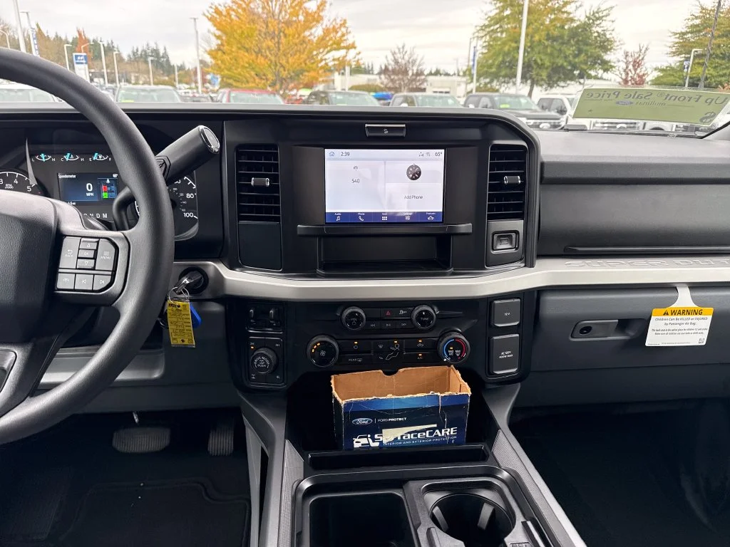 New 2027 Gray Ford XLT image 24