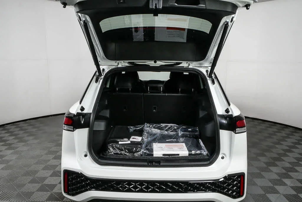 New 2026 Opal White Pearl Volkswagen SE R-Line Black image 30