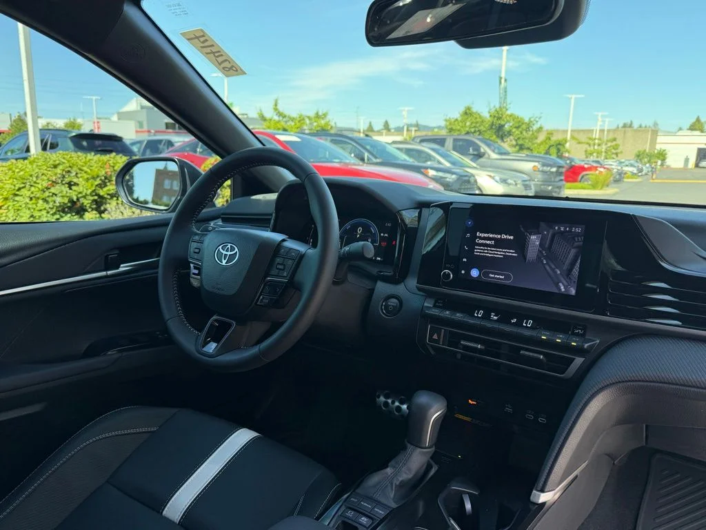 Certified Used 2025  Toyota SE image 21