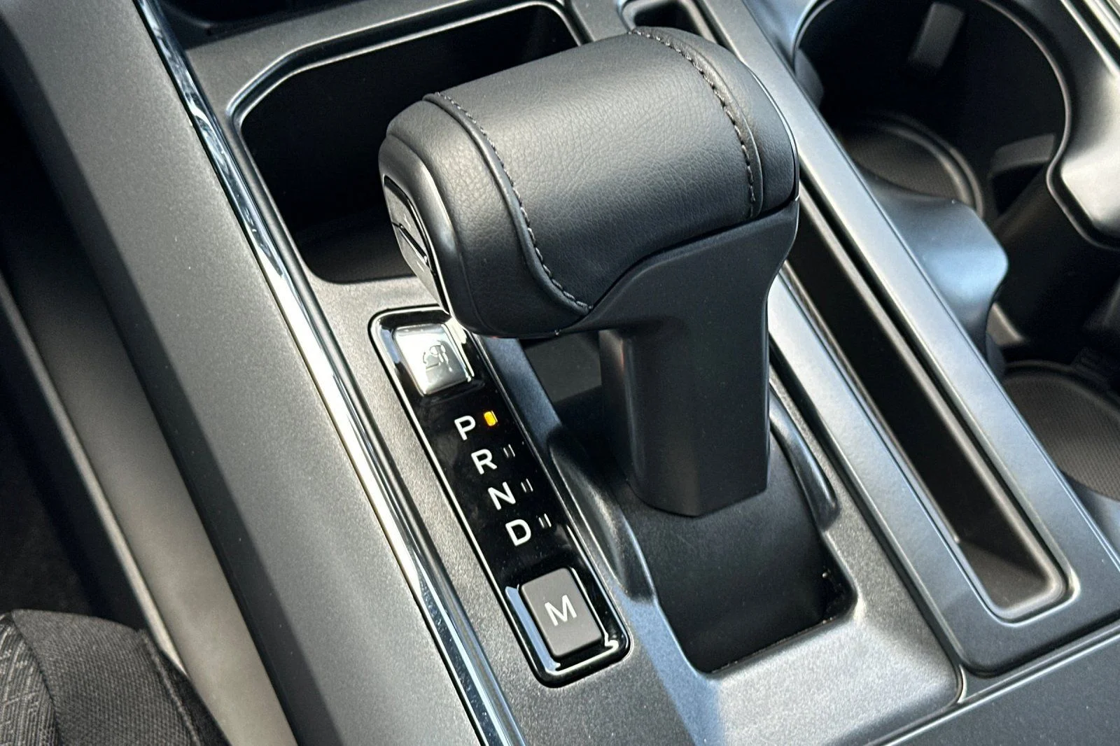 New 2026 Carbonized Gray Metallic Ford XLT image 17