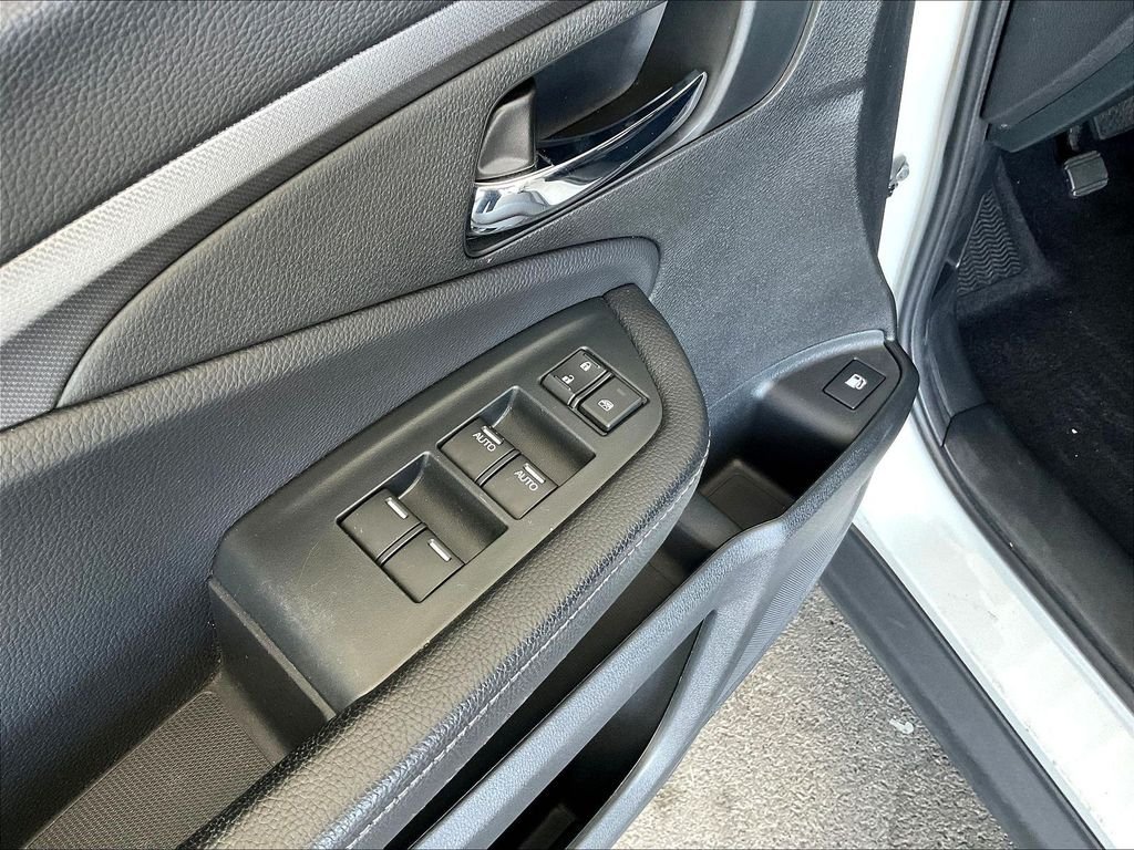 Used 2023  Honda Sport image 23