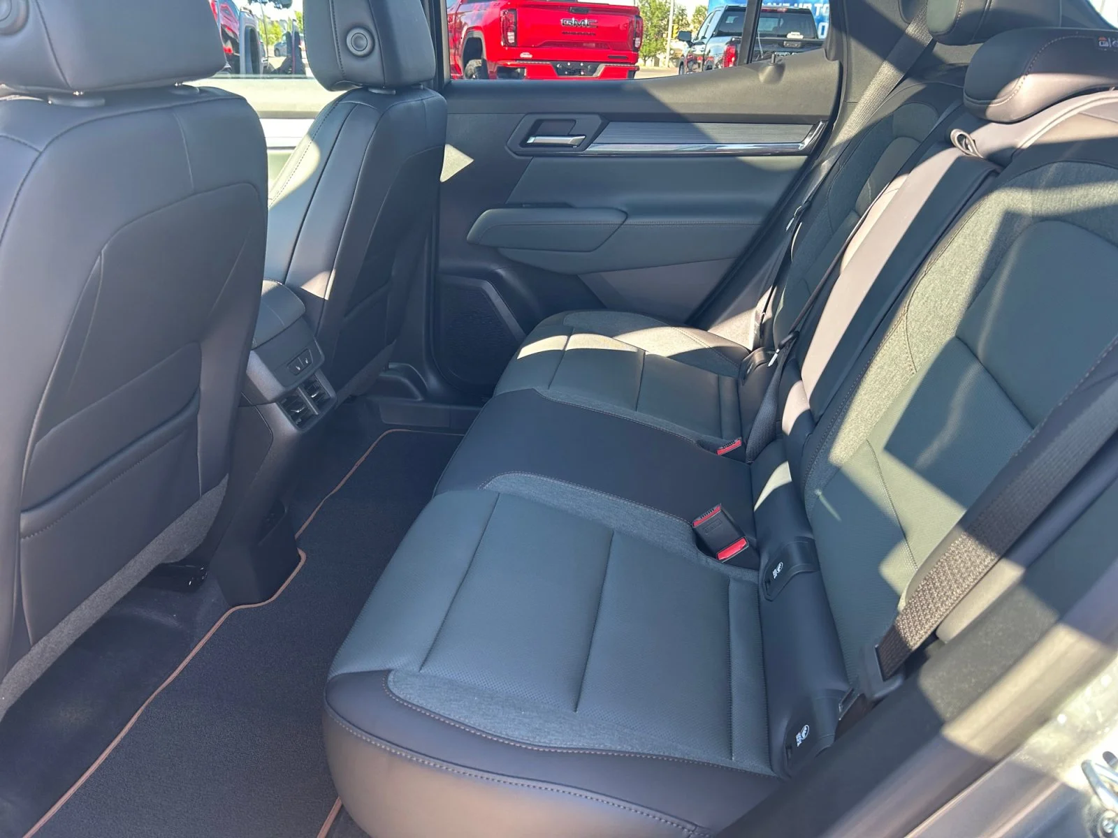 New 2027 Sterling Metallic GMC AWD AT4 image 19