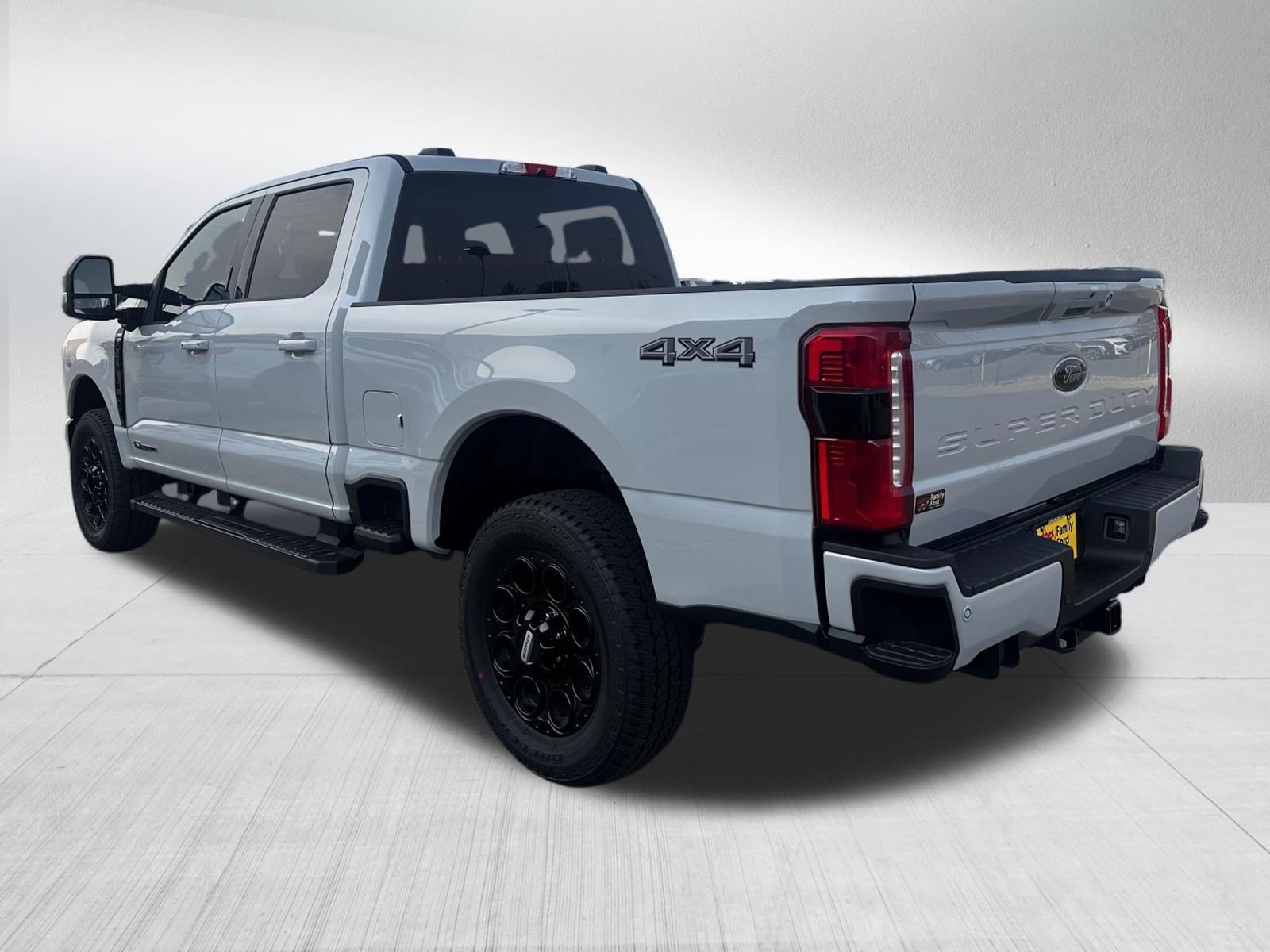 New 2026 Avalanche Ford LARIAT image 3