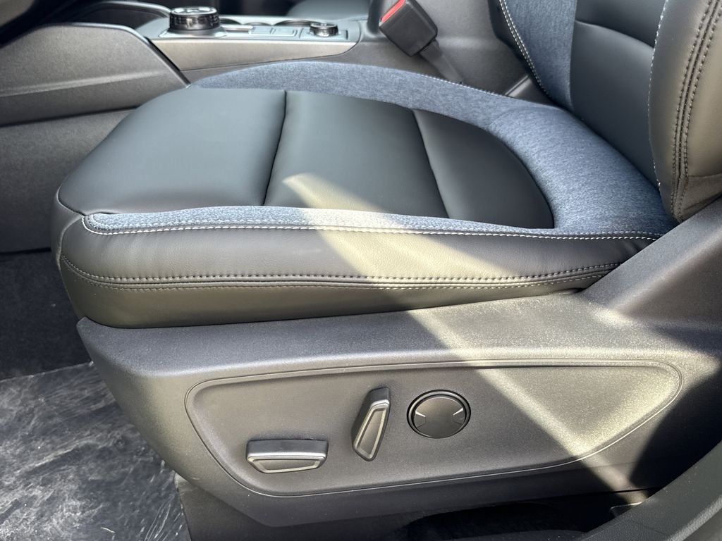 New 2025 Eruption Green Metallic Ford Outer Banks® image 13