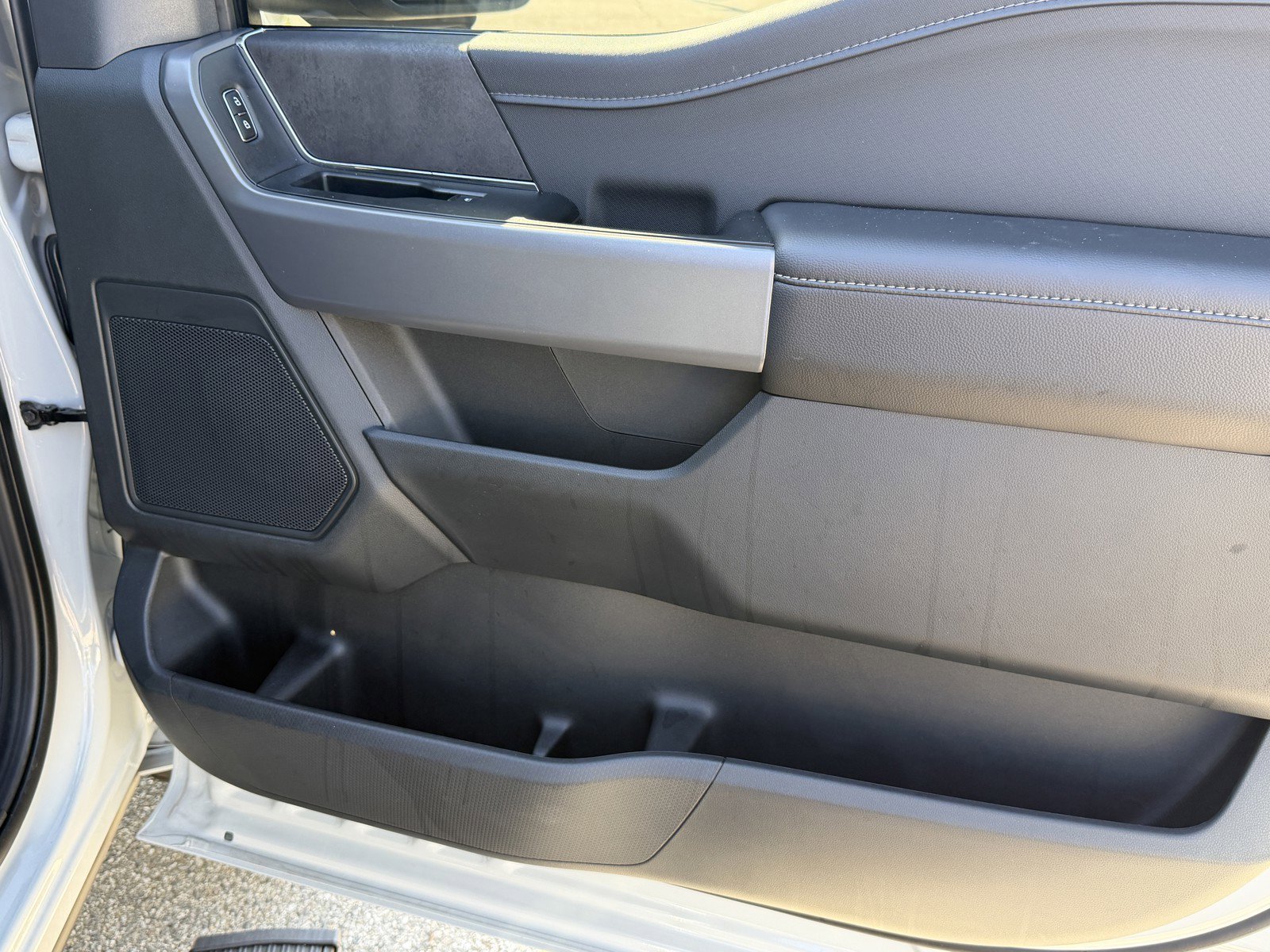 New 2026 Avalanche Ford XLT image 7