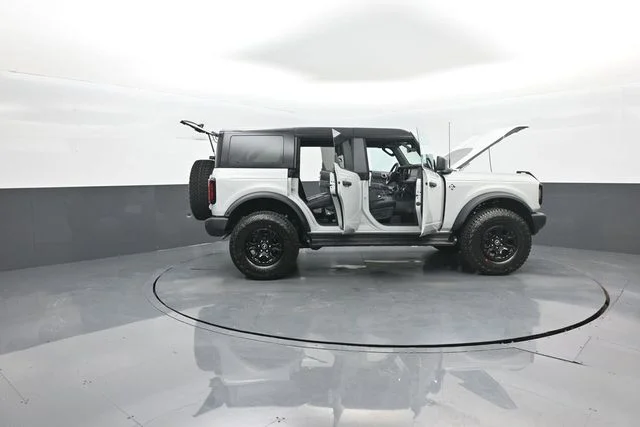 New 2026 Avalanche Gray Ford Outer Banks® image 38
