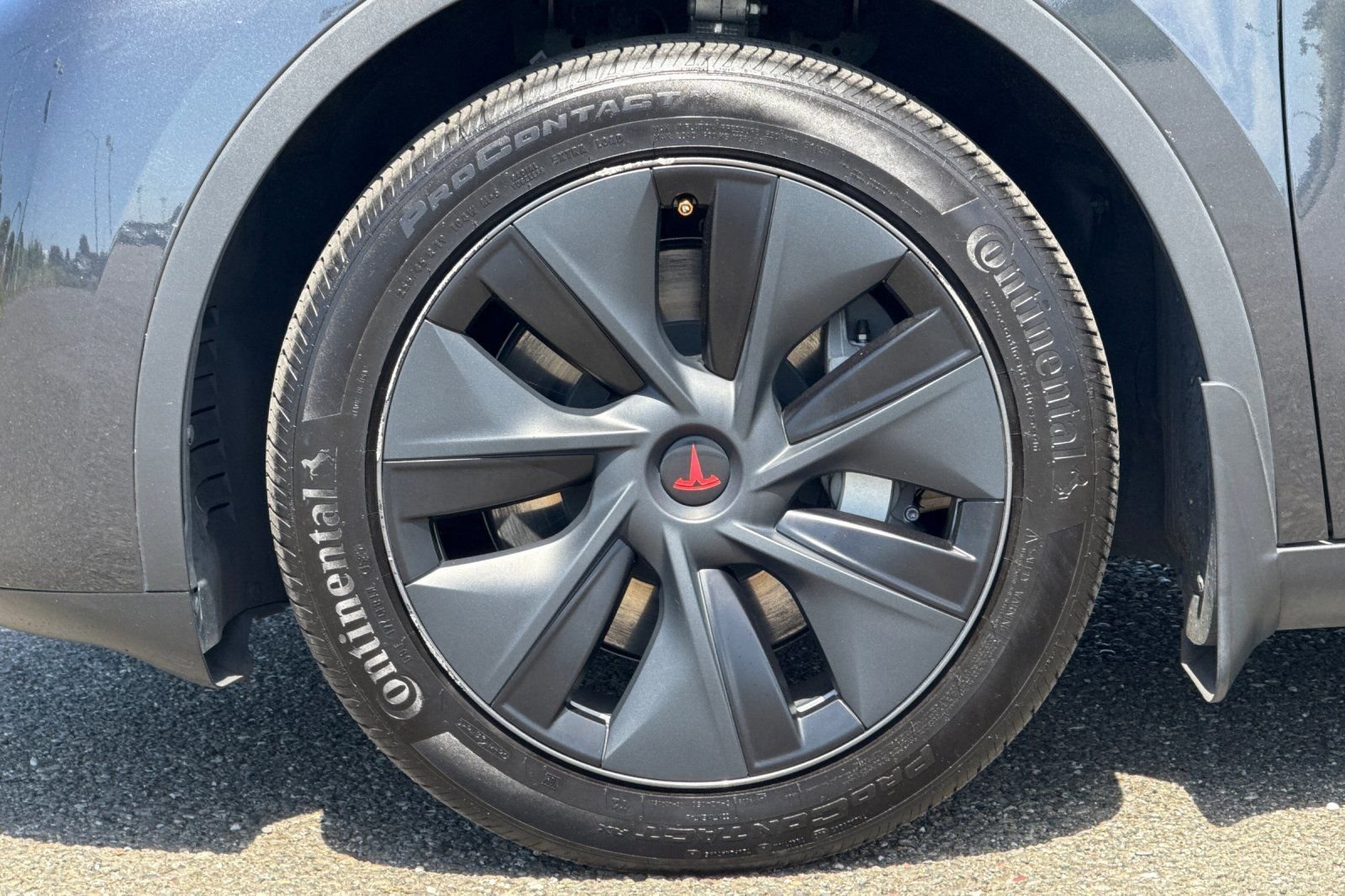 Used 2025  Tesla Long Range image 11