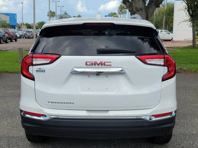 2024 GMC Terrain SLT - Photo 12