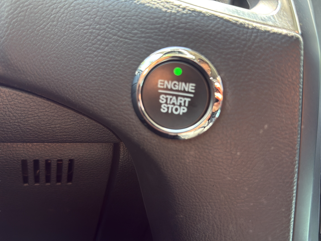 Used 2022 Silver Ford Titanium image 13