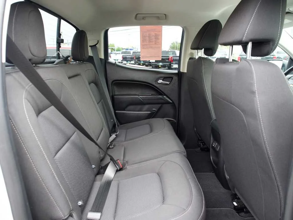 Certified Used 2020 SILVER ICE METALLIC Chevrolet 4WD LT image 24