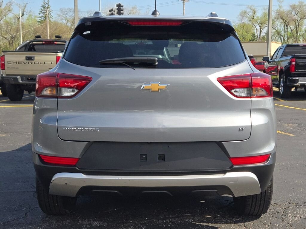 Used 2023 Gray Chevrolet LT image 12