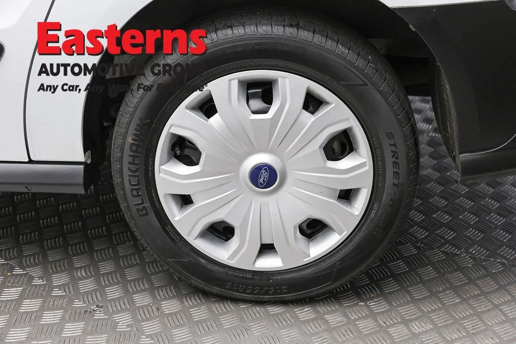 Used 2020 White Ford XL image 8