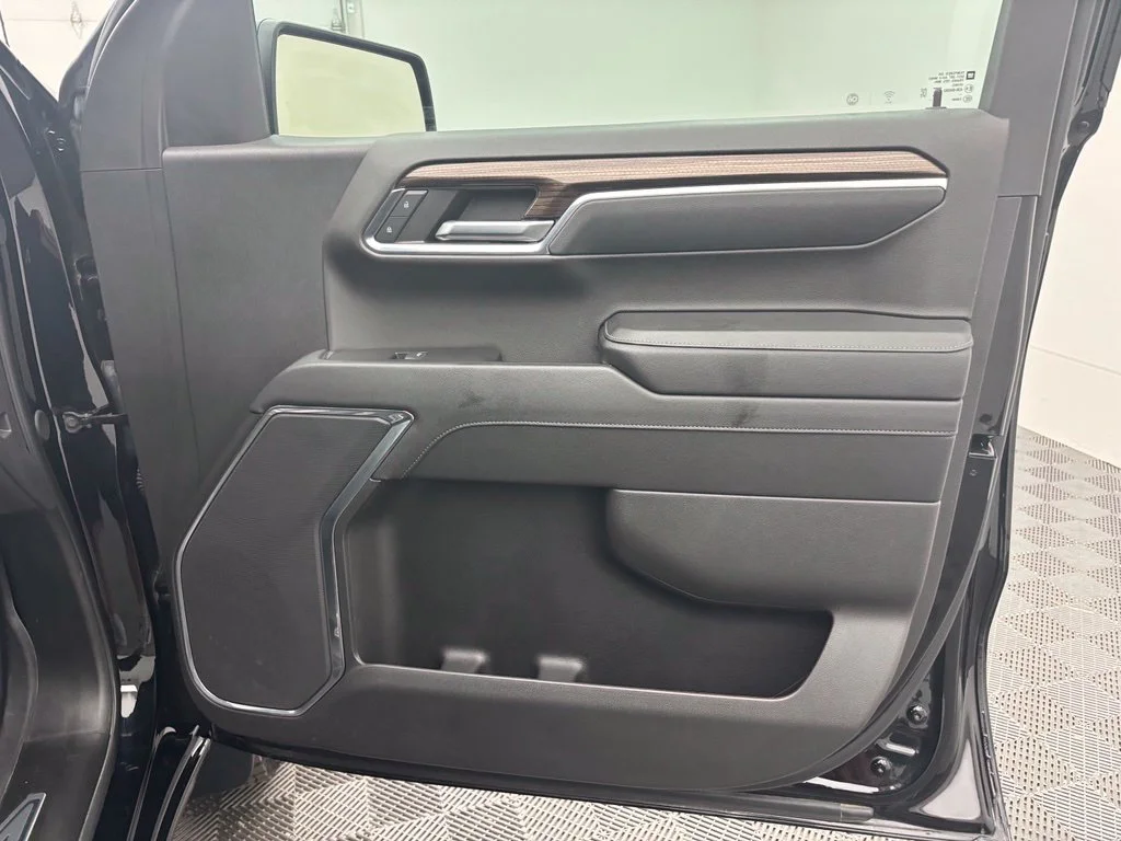 Used 2024 Black Chevrolet LT Trail Boss image 38
