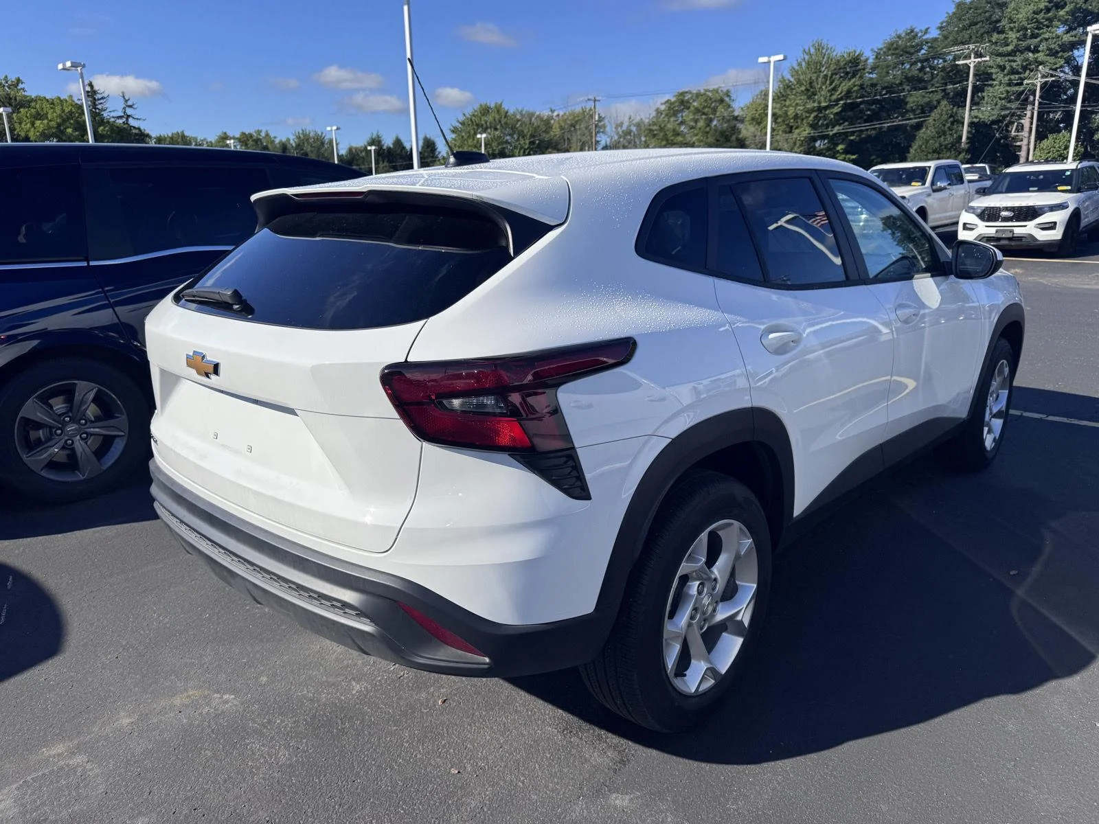Used 2026 Summit White Chevrolet LS image 4