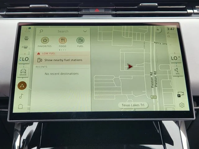 New 2026 Varesine Blue Land Rover Dynamic SE image 16