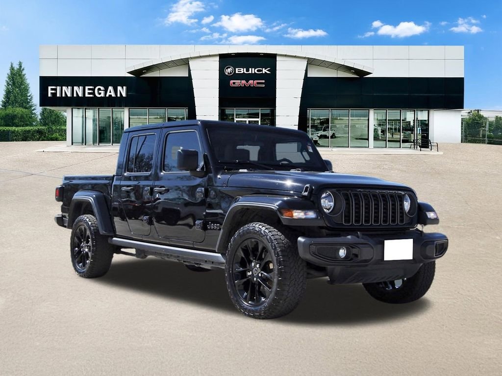2024 Jeep Gladiator Nighthawk Auto's photo