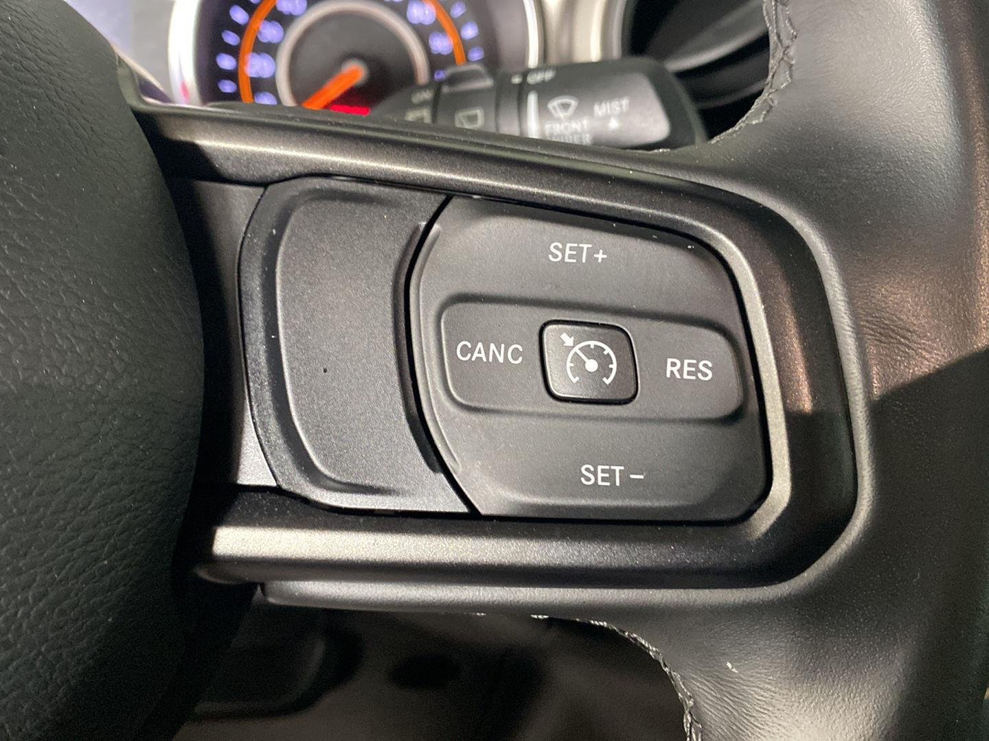 Used 2019 Hellayella Clearcoat Jeep Sport S image 10