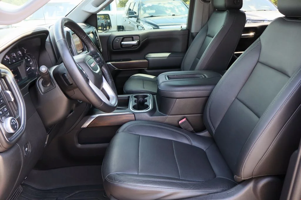 Used 2020 Red GMC SLT image 23