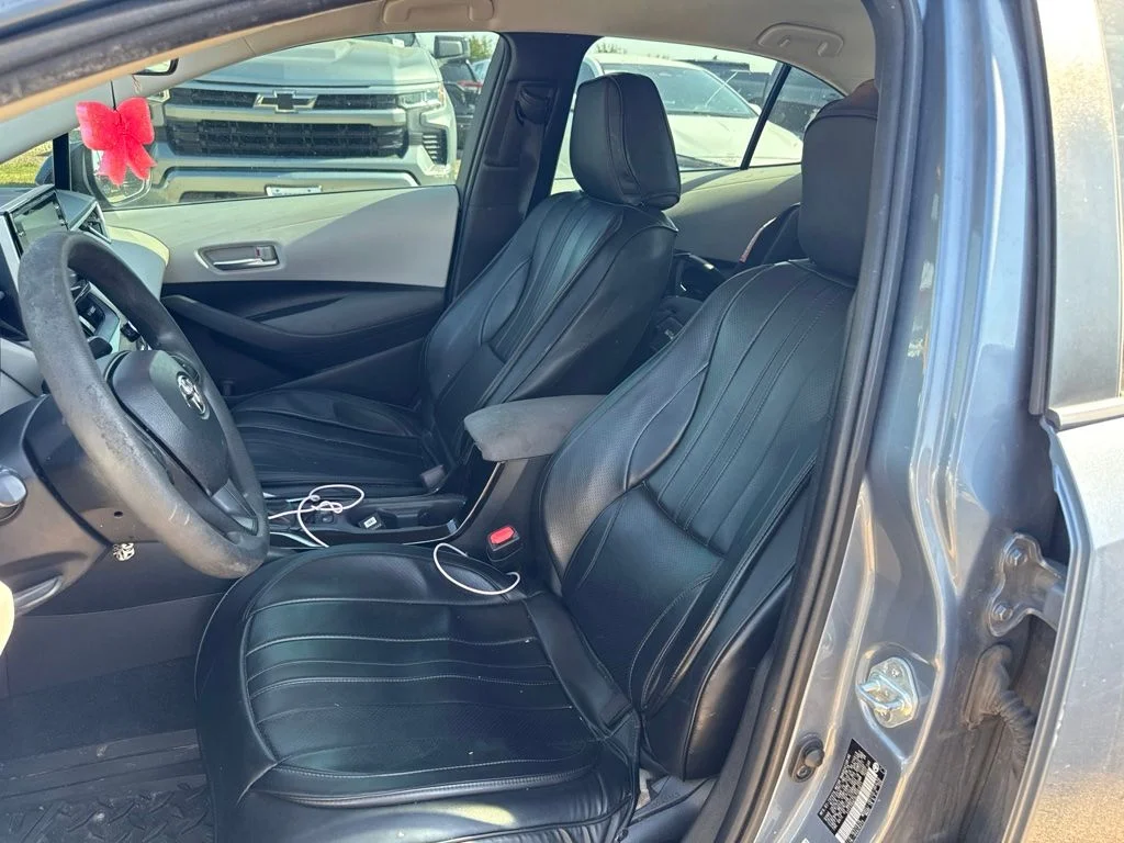 Used 2020 Gray Toyota LE image 5