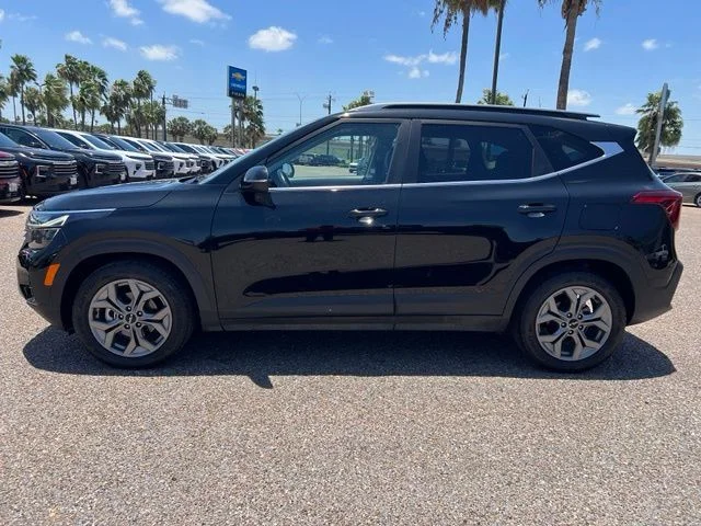 Used 2024 Black Kia S image 4