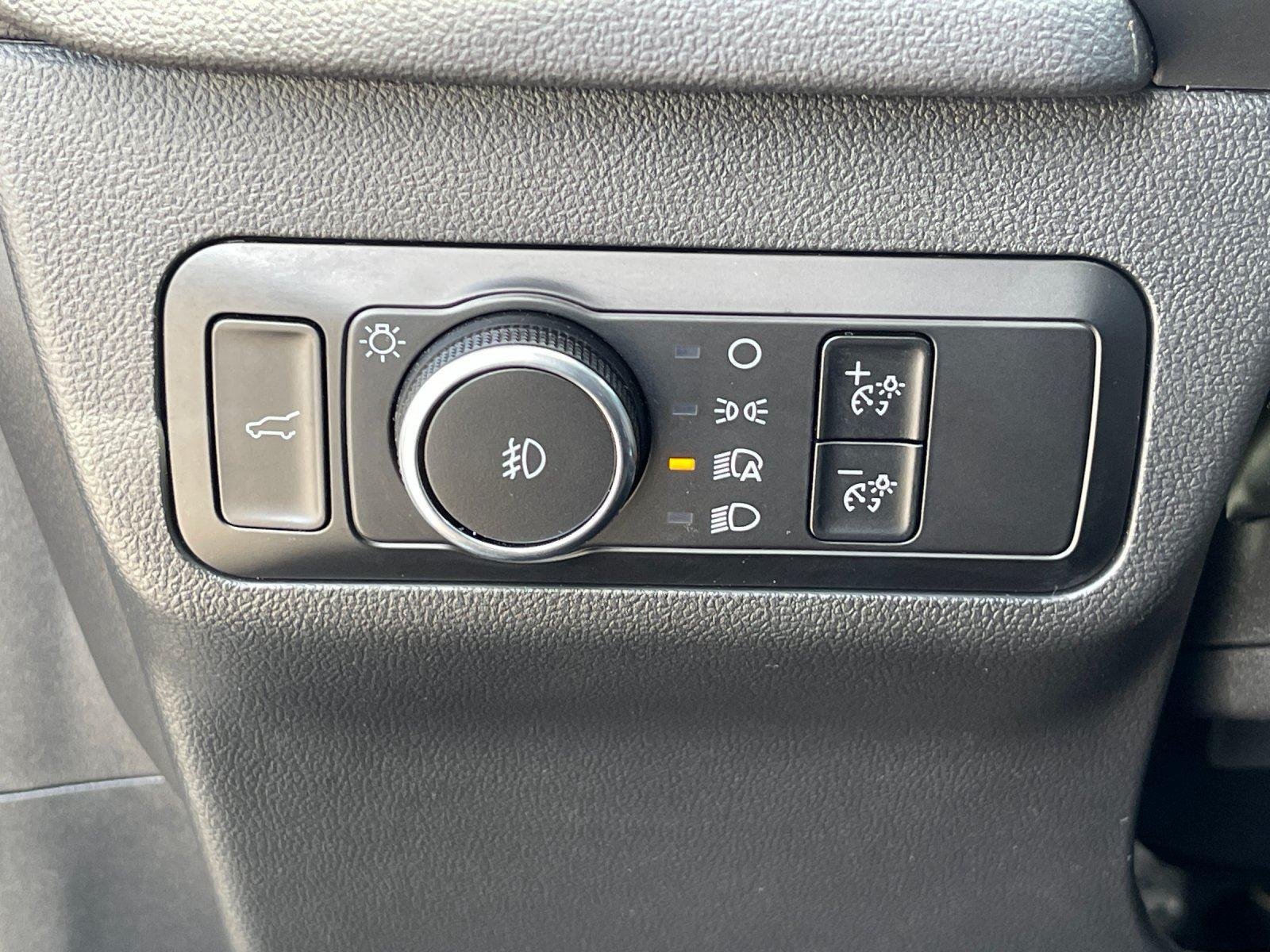 Used 2025 Carbonized Gray Ford ST-Line Select image 17
