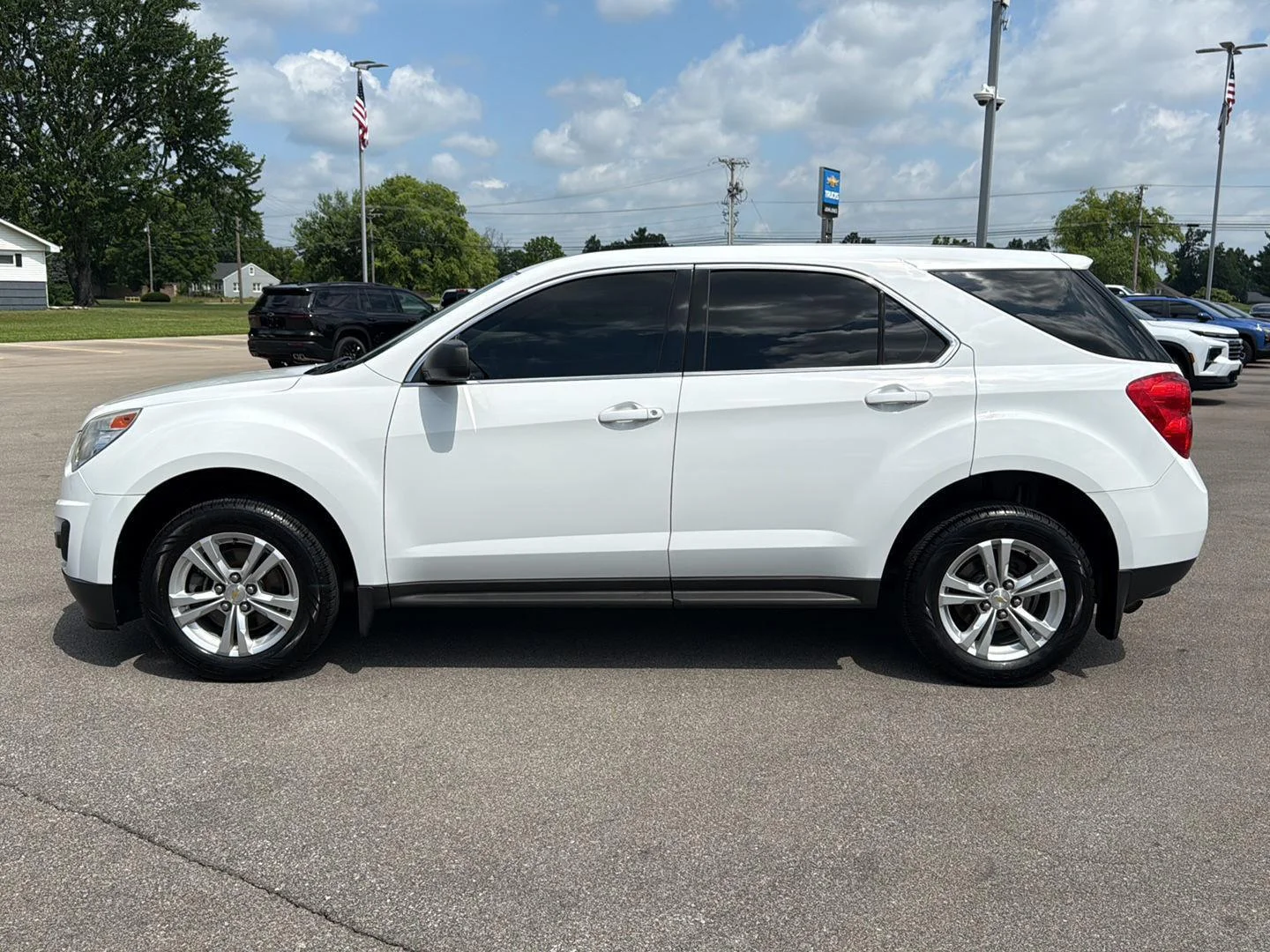 Used 2012 Chevrolet Equinox LS with VIN 2GNALBEK7C1265368 for sale in Scottsburg, IN