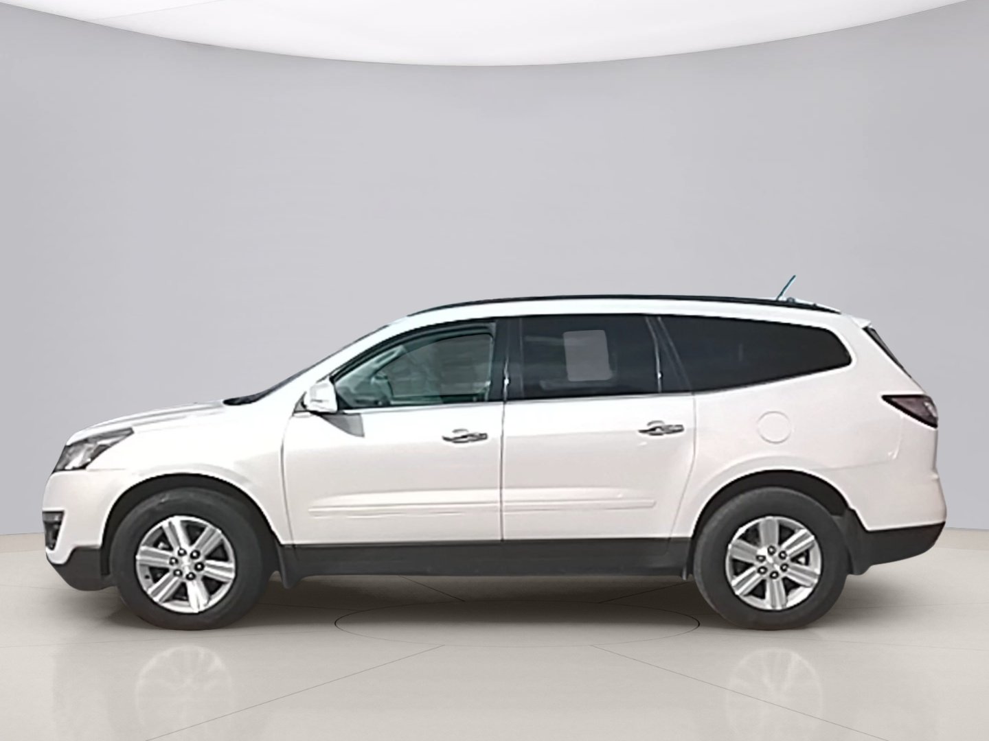 Used 2014 White Chevrolet LT image 2