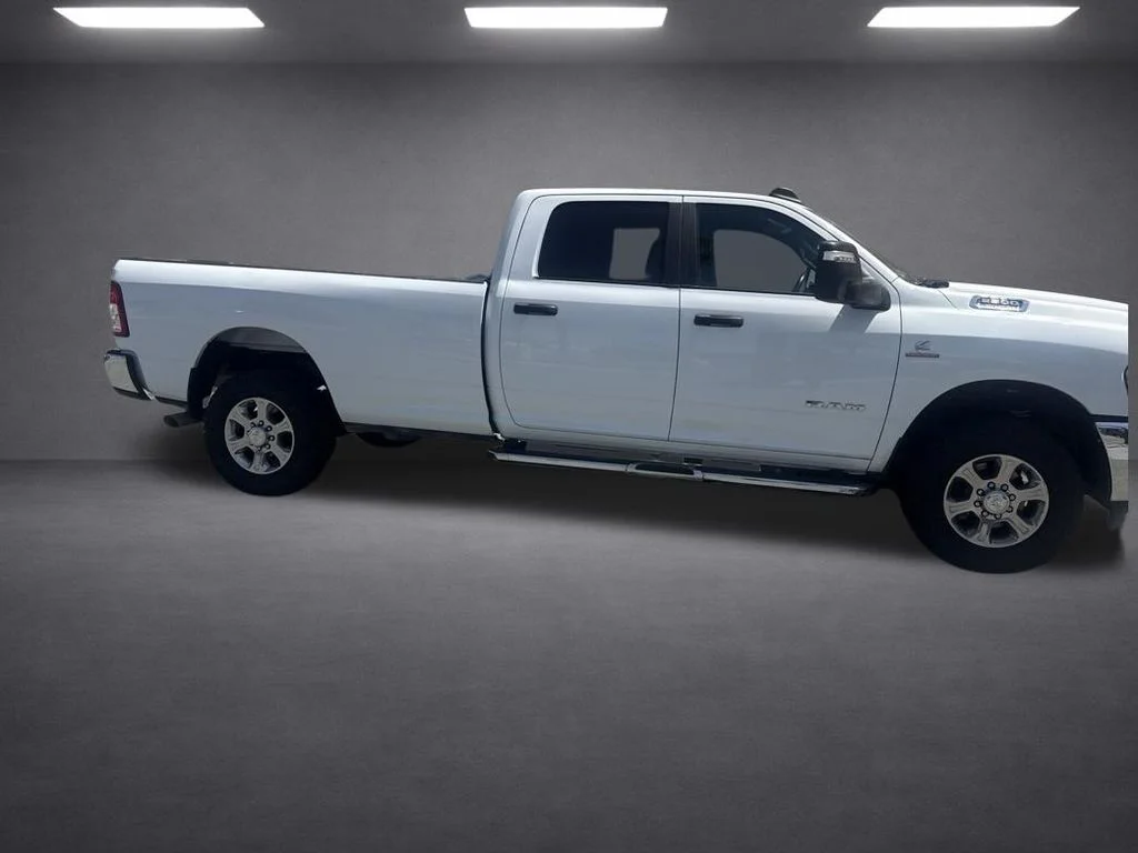 Used 2024 White Ram Big Horn image 12
