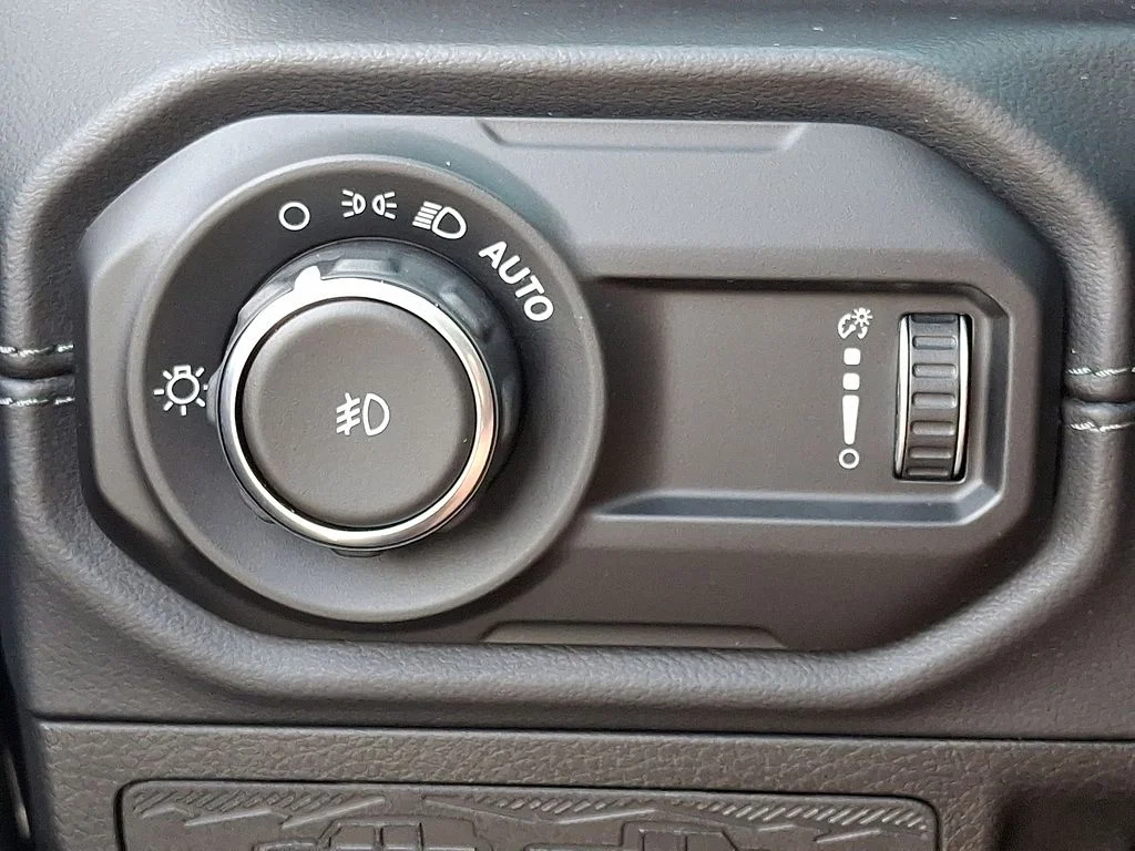 Used 2024 Gray Jeep Rubicon image 26