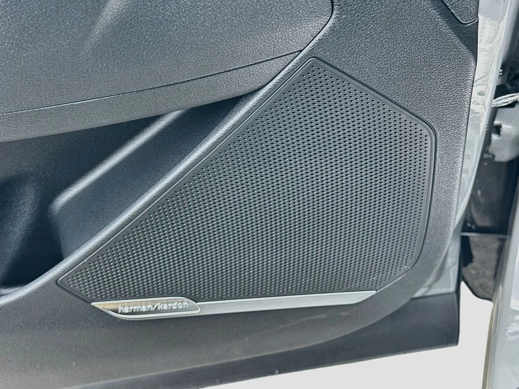 New 2026 Wolf Gray Kia SX Prestige image 19