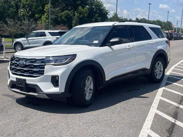 New 2026 White Ford Active image 5
