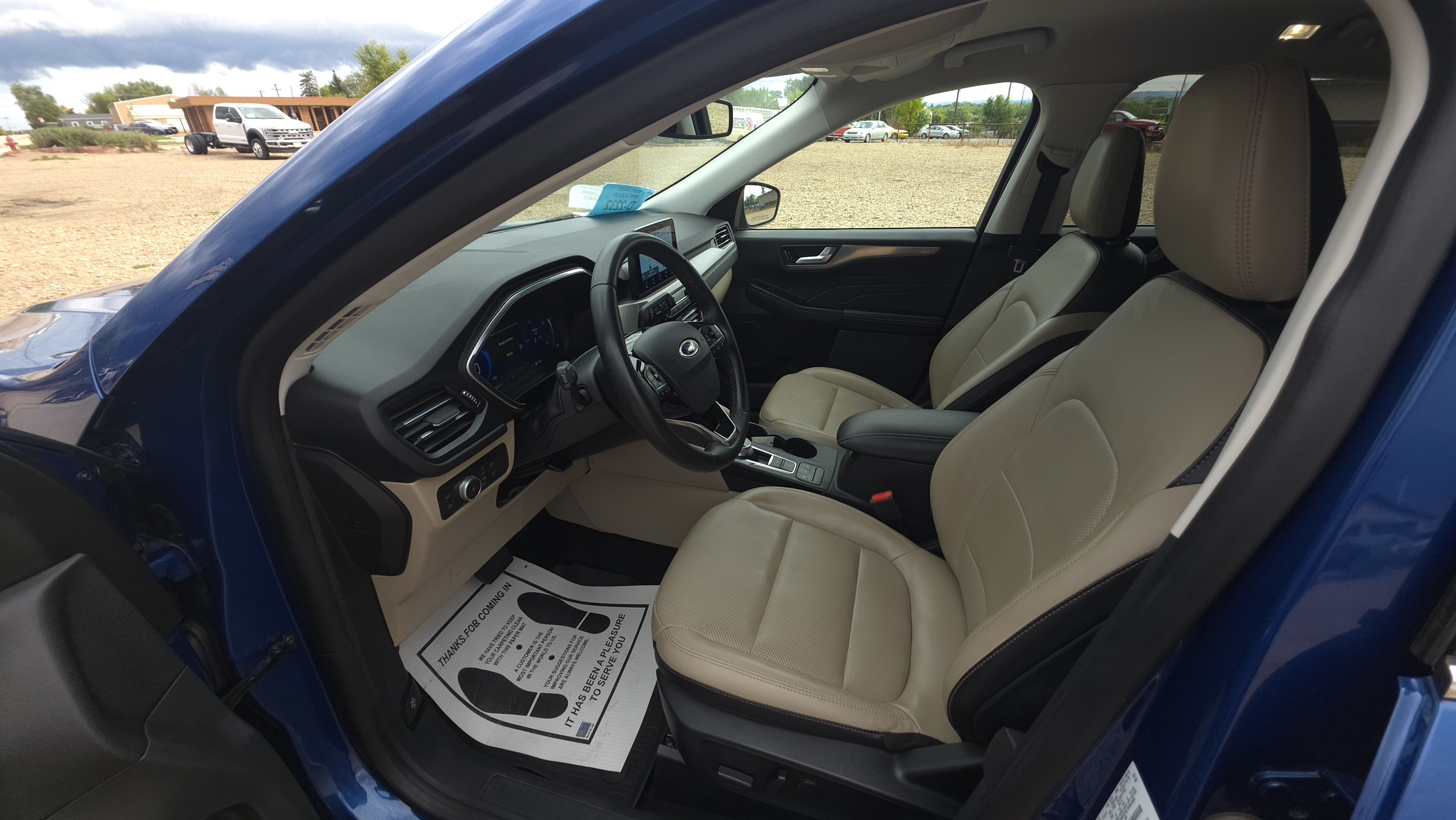 Used 2022 Blue Ford Titanium Plug-In Hybrid image 11