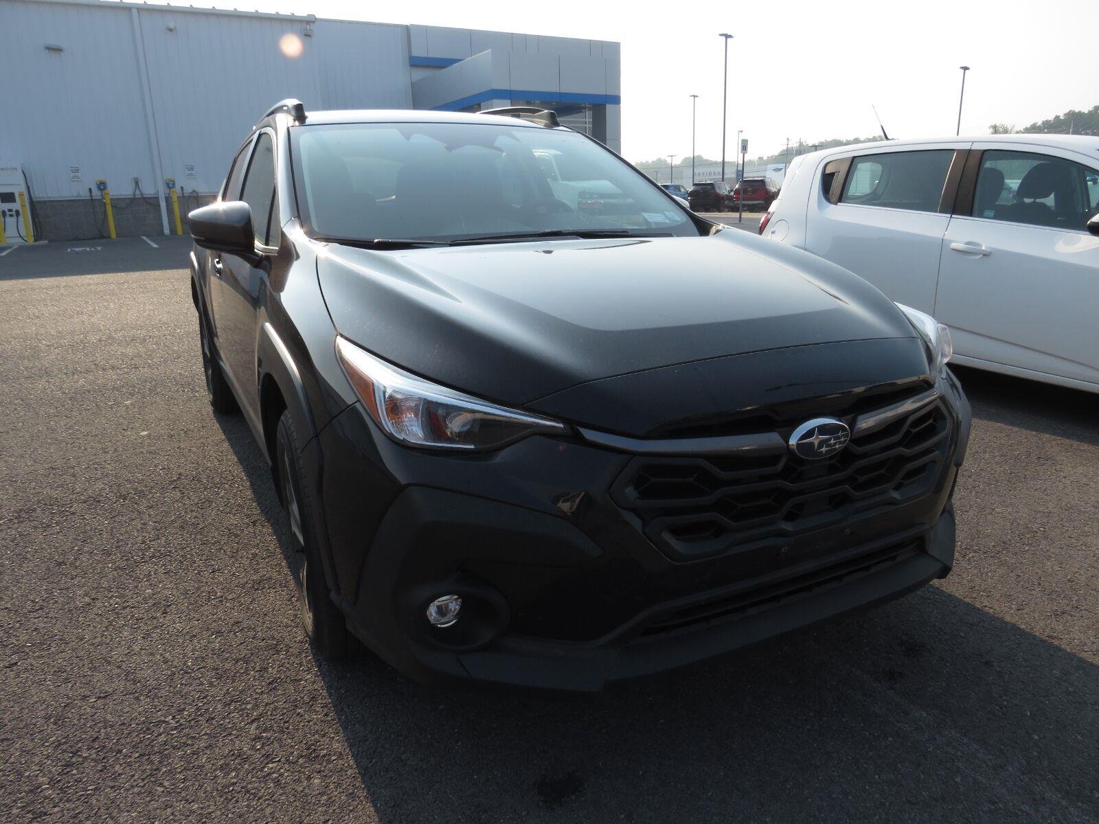 Used 2024 Crystal Black Silica Subaru Premium image 3