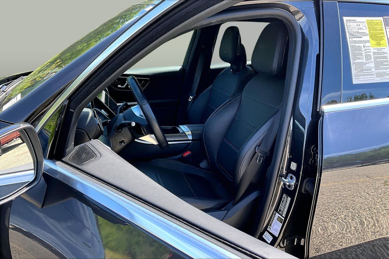 Used 2024 Graphite Grey Metallic Mercedes-Benz GLC 300 image 16