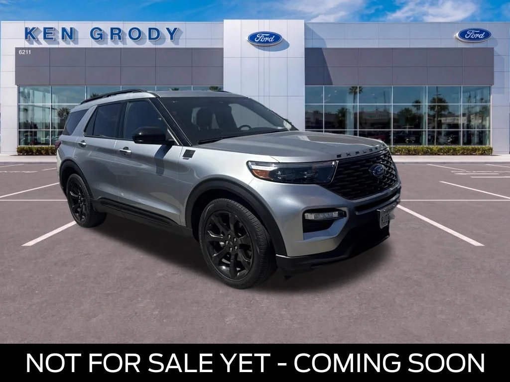 2023 Ford Explorer ST-LINE RWD's photo