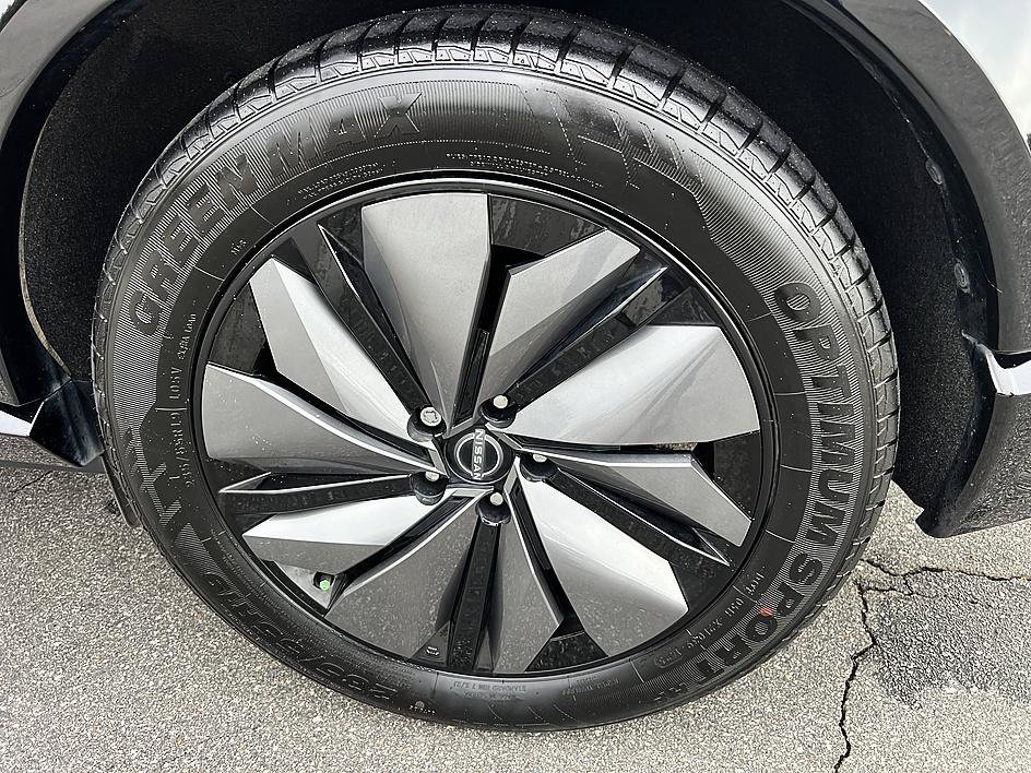 Used 2024 Black Diamond Pearl Nissan EVOLVE+ image 10