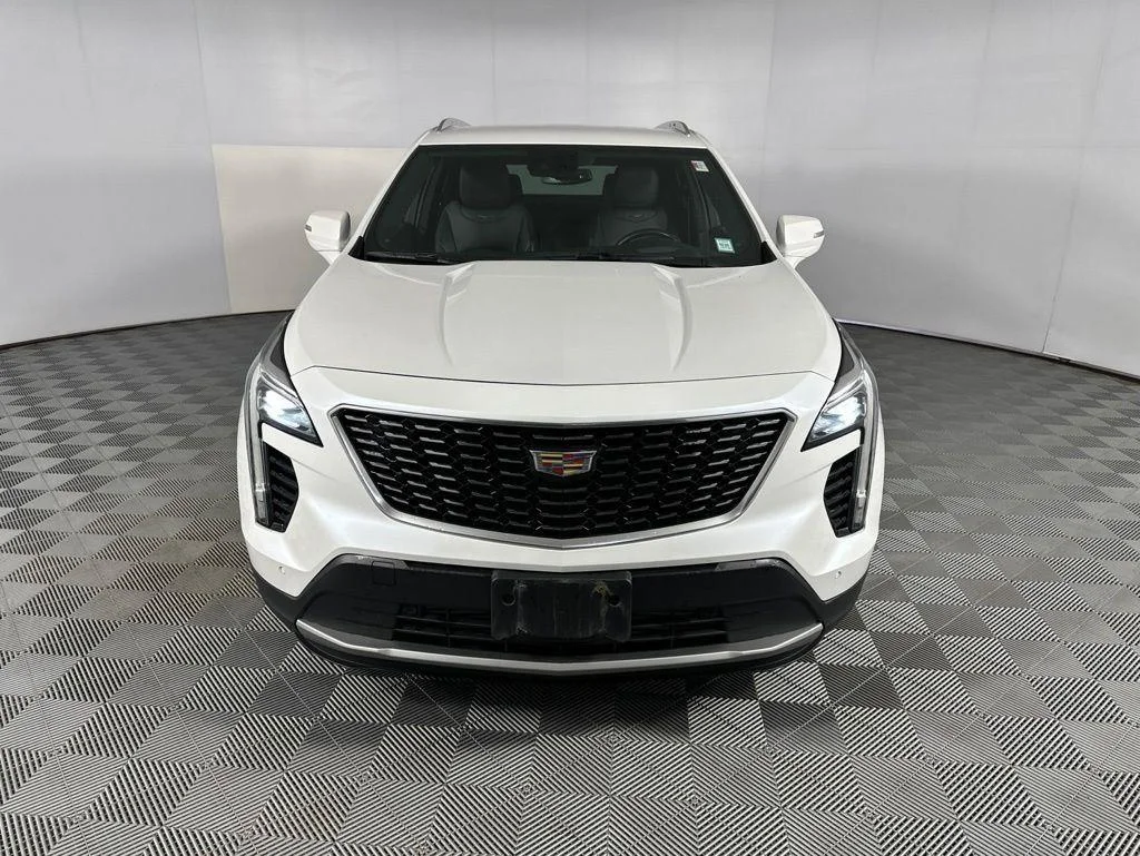 Used 2023 Crystal White Tricoat Cadillac AWD Premium Luxury image 22