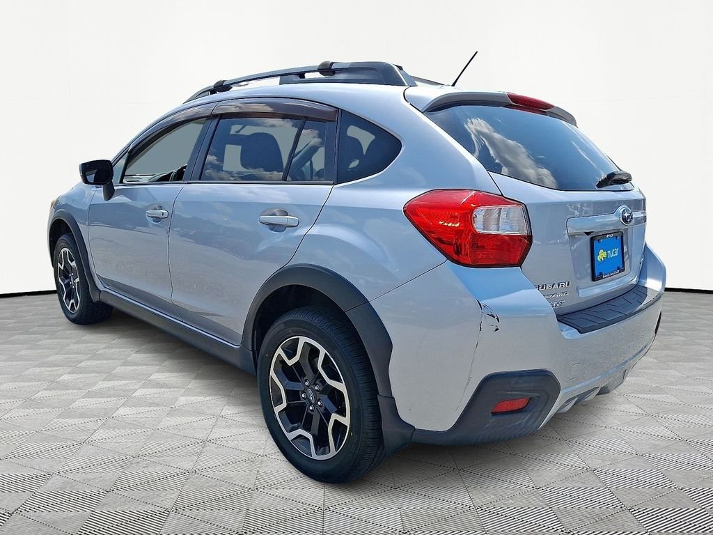 Used 2016 Silver Subaru 2.0i Premium image 5