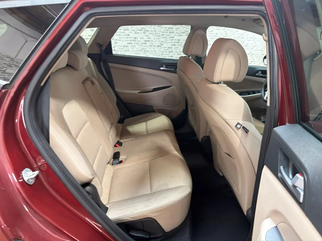 Used 2017 Ruby Wine Hyundai SE image 11